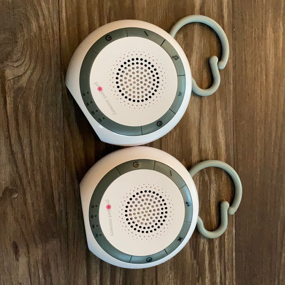 2 White Noise Machines